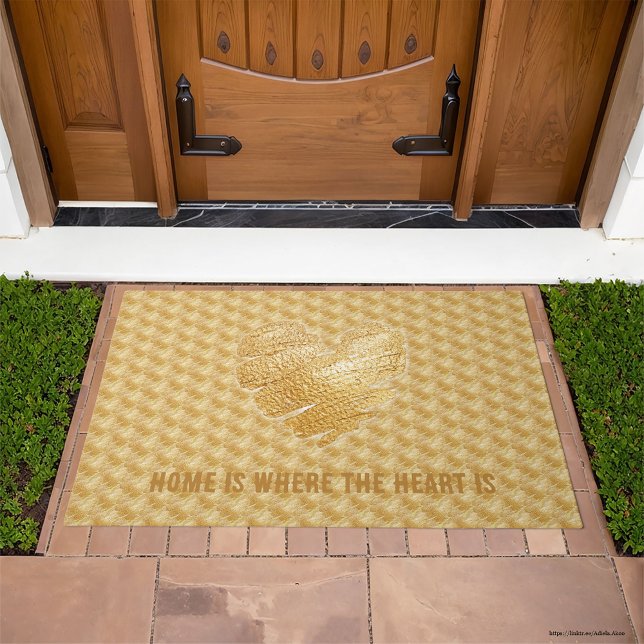 Paillasson Fil de mât de porte d'or (Thread of Gold Door Mat by Poet Adiela Akoo because home is where the heart is
)