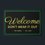 Paillasson Funny Spring Welcome St. Patrick's Day<br><div class="desc">Offrez un accueil chaleureux et amusant à vos invités avec ce tapis d'accueil personnalisé. Les couleurs jaune, noir et vert aident à créer un subtil thème de la Saint-Patrick qui est en mesure d'aller être affiché à travers le printemps. Design a un look d'un simple tapis d'accueil jusqu'à lire attentivement....</div>