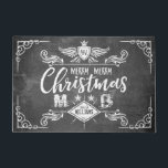 Paillasson Grunge Chalkboard Merry Christmas Retro Typographi<br><div class="desc">Créez votre propre design de Noël grincheux avec ce design rétro avec des fontes en forme de craie sur une texture en forme de tableau. Les ailes d'anges, le bouclier, la couronne, les étoiles, les feuilles de diamant et de fougères complètent l'aspect grunge. C’est une alternative unique, monochromatique mais amusante...</div>