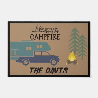Paillasson La Vie Est Mieux Autour Du Feu De Campement Person