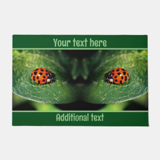 Paillasson Ladybug sur la feuille gros personnalisation