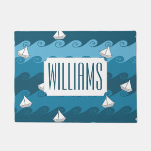Paillasson Le motif de papier   de bateaux ajoutent votre nom