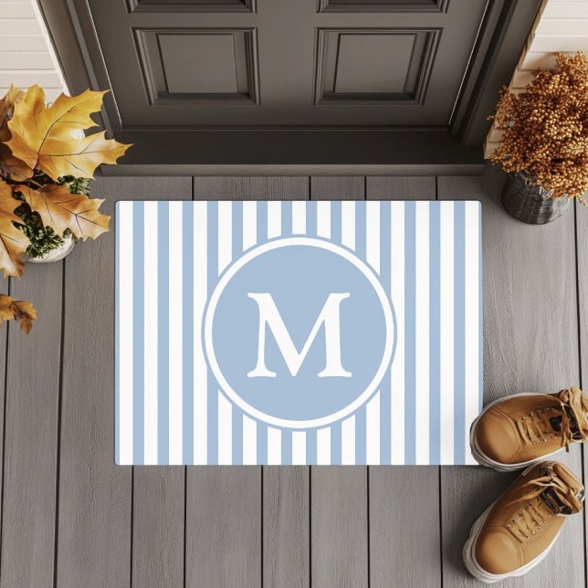 Paillasson Monogramme Rayures Bleues Élégantes (Elegant Blue Stripes Monogram Doormat)