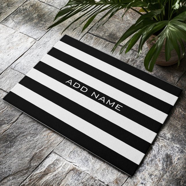 Paillasson Motif à rayures noir et blanc avec nom (Custom Welcome Mat)