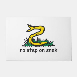Paillasson No step on snek memes