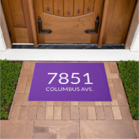 Raisin violet minimaliste et mat de porte blanc él