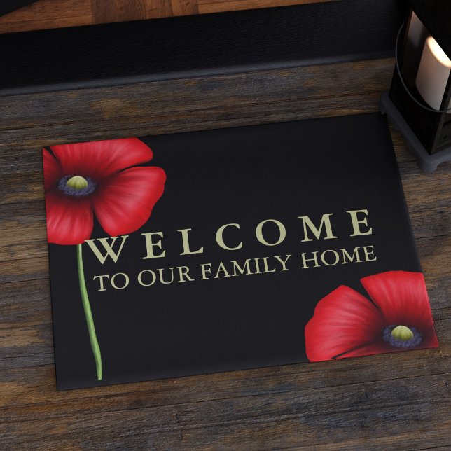 Paillasson Red Poppy Floral Nom de famille Black Doormat (Welcome your guests in style with this pretty poppy doormat.  )
