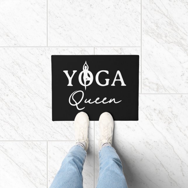 Paillasson Yoga Queen mat de porte noire avec silhouette de p (Intérieur)
