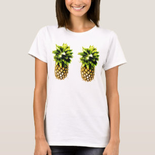 Paires de T-shirt de couleur claire d'ananas gais