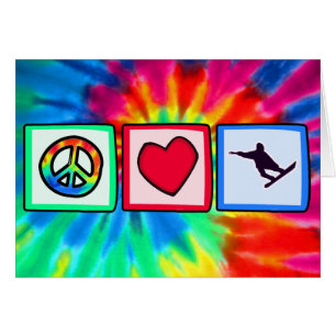 Paix, amour, faisant du surf des neiges