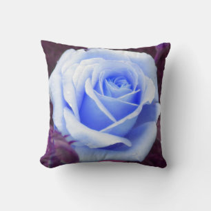 Pale Blue Rose Lance oreiller