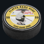 Palet De Hockey Photo personnalisée en noir or | Ice d'équipe pers<br><div class="desc">Célébrez la fin d'une saison de hockey réussie avec des rondelles de hockey d'équipe customisées dans le style et les couleurs des maillots officiels de hockey. Créez vos propres fûts de hockey personnalisés avec des photos de chaque membre de l'équipe. Ajoutez le nom de l'équipe du club, l'année et le...</div>