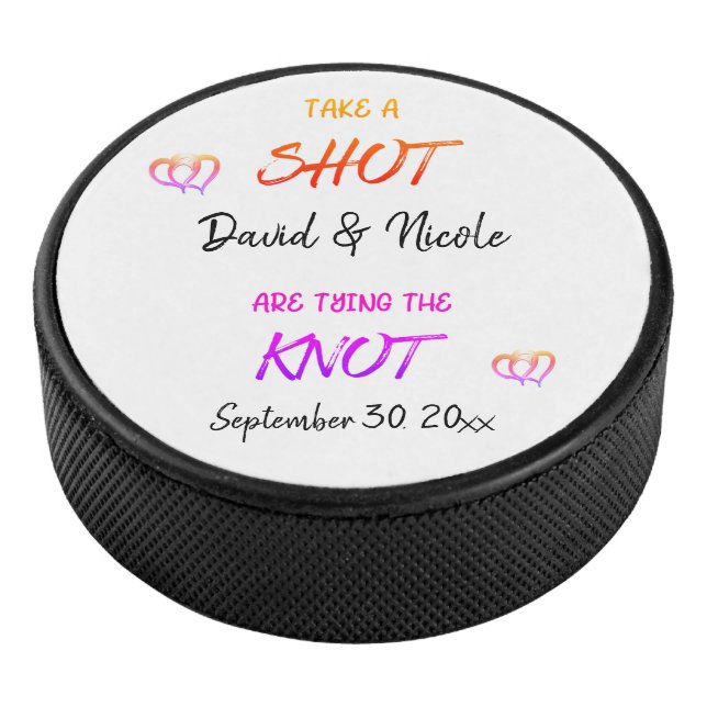 Palet De Hockey Prenez Un Couple Engagé Tirant Le noeud (3/4/2016 12:00:00 AM)