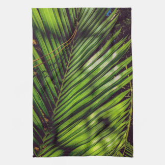 Palm Frond, aiguilles en pin et ombres Serviettes 