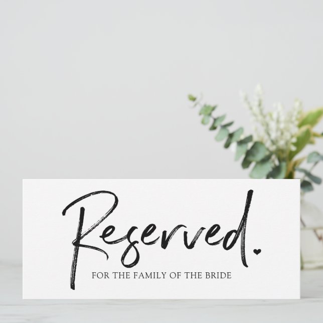Pancarte de mariage suspendue longue réservée - No (Debout devant)