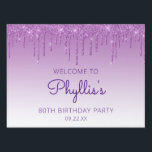 Pancarte Purple Parties scintillant Drip 80th Birthday Part<br><div class="desc">Bienvenue aux invités à sa fête de 80e anniversaire avec cette enseigne chic de cour, avec une bordure étincelante violacée fausse parties scintillant drip et arrière - plan violet ombre. Personnalisez-le avec le nom de l'invitée d'honneur en écriture manuscrite violette, avec son anniversaire et la date ci-dessous en police sans...</div>