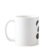 Panda tenant une tasse de coeur