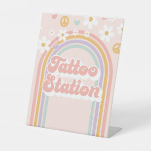 Panneau d'anniversaire de la gare de tatouage Rain