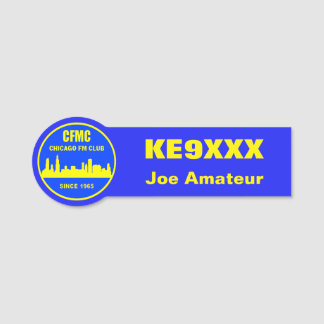 Panneau d'appel et badge de nom du CMFC