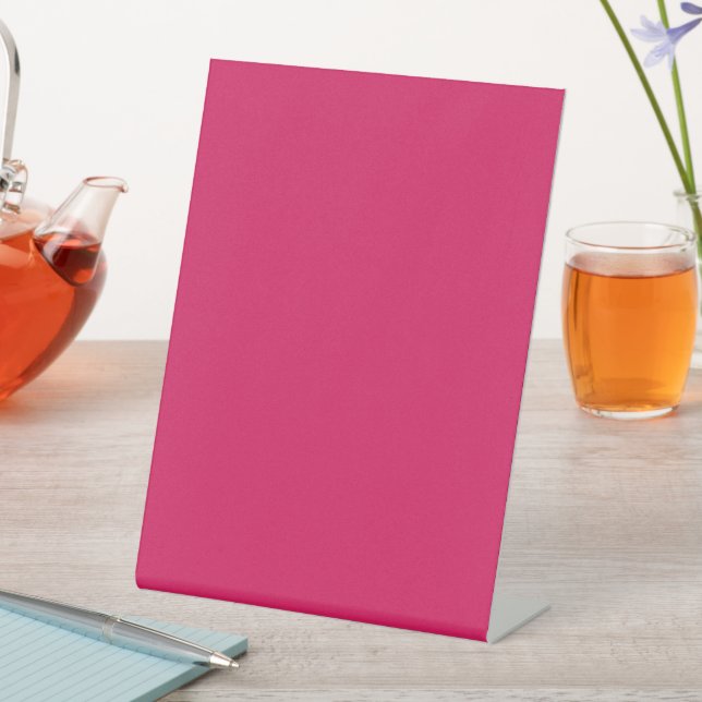 Panneau de bienvenue rose vif pour événements mode (In SItu)