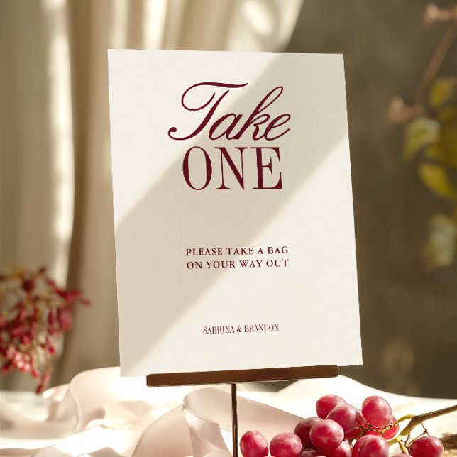 Panneau de cadeau de mariage Ivory & Burgundy Take (Ivory & Burgundy Take One Wedding Favor Sign)