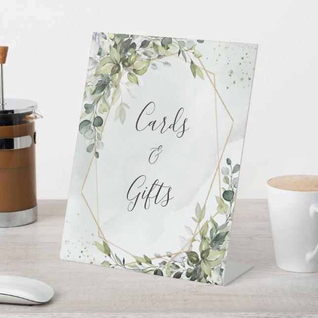 Panneau de cadeaux de mariage géométriques au euca (In SItu)
