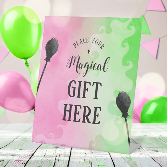 Panneau de socle pour cadeaux d'anniversaire de so (Wicked Witch Birthday Gift Pedestal Sign)