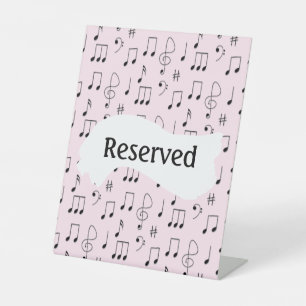 Panneau de socle réservé juste noté