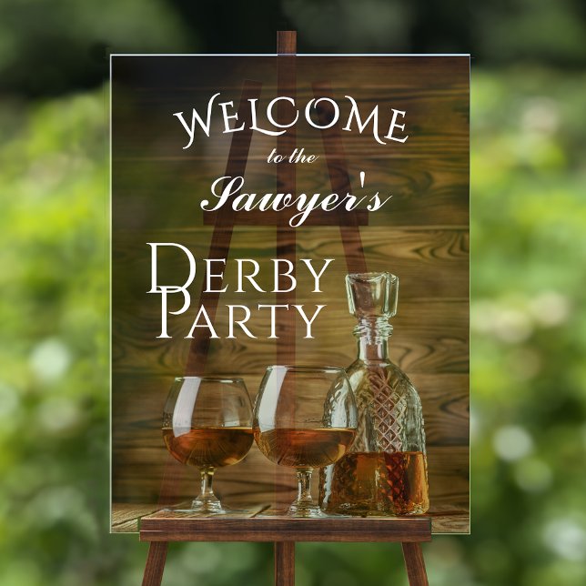 Panneau En Acrylique Accueil Russe Whiskey Derby Party (Rustic whiskey decanter and glasses derby party acrylic welcome sign)