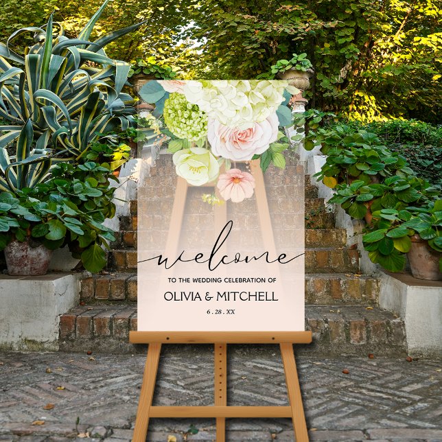 Panneau En Acrylique Bienvenue à Notre Floral Mariage (Welcome to Our Wedding clear acrylic sign with a floral bouquet at the top)