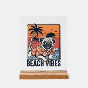 Panneau En Acrylique Conception de gravure vintage pug ambiance plage_1