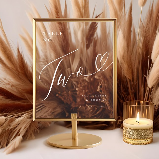 Panneau En Acrylique Élégant Mariage de coeur de script Numéro de table (Elegant Script Heart Wedding Table Number Two Acrylic Sign)