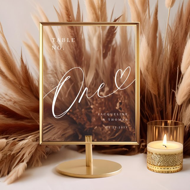 Panneau En Acrylique Élégant Script Mariage de coeur Table Numéro Un (Elegant Script Heart Wedding Table Number One Acrylic Sign)