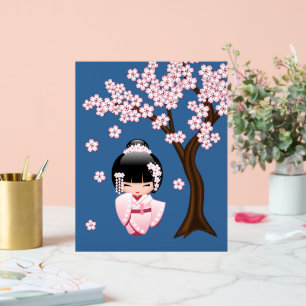 Panneau En Acrylique Kimono rose Kawaii Poupée Kokeshi sur fond bleu