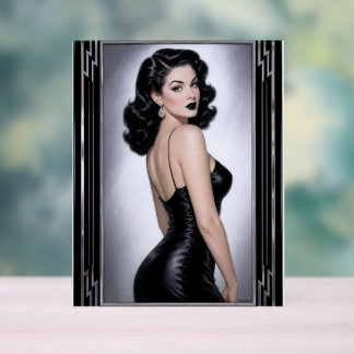 Panneau En Acrylique Portrait classique en satin noir de Genevieve Thor