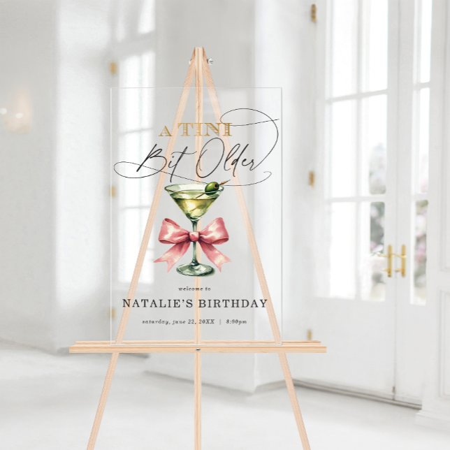 Panneau En Acrylique Un Martini Un peu plus âgé Ruban rose bienvenue (A Tini Bit Older Martini Pink Bow Welcome Acrylic Sign)