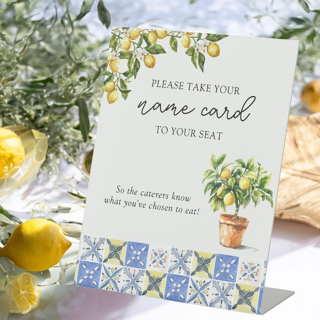 Panneau Mariage de la carte de nom Siège citron th (Escort seating name card sign from the Lemon Grove Wedding Collection by Darling & May)