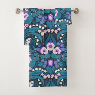 Pansies, oiseaux et papillons