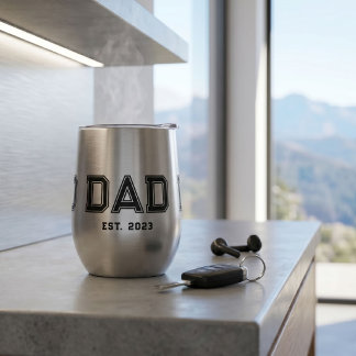 Papa a établi un nouveau cadeau pour papa