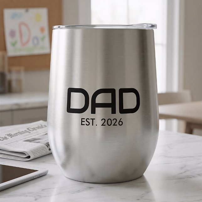 Papa a établi un nouveau cadeau pour papa (Créateur téléchargé)
