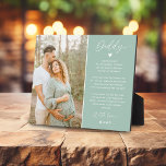 Papa doit être | Papa de Bump Keepsaké Plaque phot<br><div class="desc">Papa de Bump - Cette plaque photo contemporaine de keepsaké est le cadeau parfait pour les papas de cette fête des pères! L'Arrière - plan peut être changé en n'importe quelle couleur, et le message/poème peut être customisé pour vous le rendre personnel. Peut aussi être un cadeau spécial pour les...</div>
