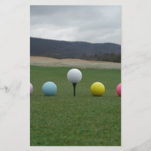Papeterie Ballons de golf aux couleurs vives sur une montagn
