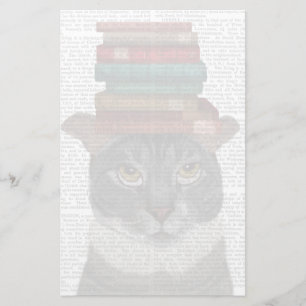 Papeterie Chat gris avec des livres sur la tête