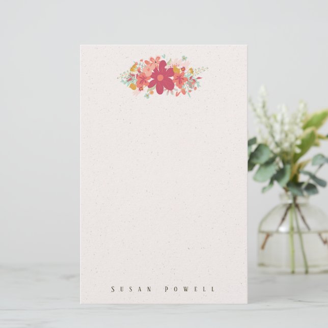 Papeterie éclaboussée de fleurs rose vif joyeuses (Debout devant)
