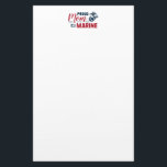 Papeterie Fier maman d'une Marine<br><div class="desc">Cette conception célèbre la fierté et le soutien de la mère d’une Marine avec l’expression "Proud Mom of a Marine" en couleurs vives et audacieuses. La composition reflète l'amour,  l'honneur et l'admiration pour le dévouement et le service du Corps des Marines des États-Unis.</div>