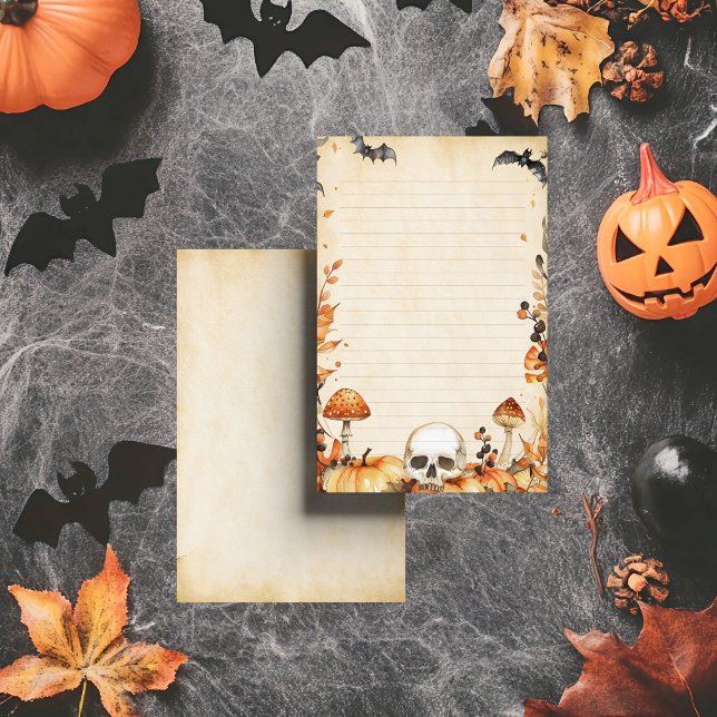 Papeterie Halloween rustique et crâne blanc (Aged parchment adorned with bats, pumpkins, and autumn vines—this stationery carries October’s magic)