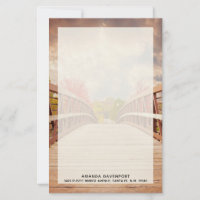 Pont rustique en bois dans le pays