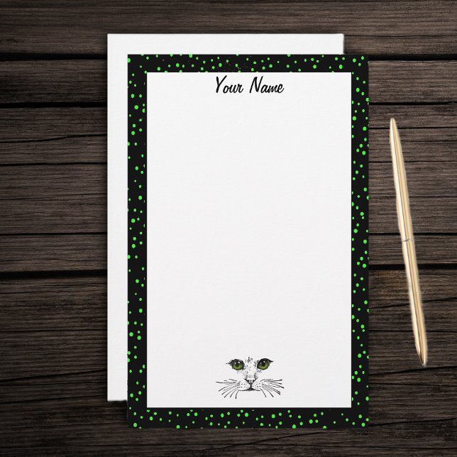 Papeterie Tirage de la face de chat Vibrant yeux verts point (Cat face with green eyes on white with black green dotted bordered stationery writing paper.)