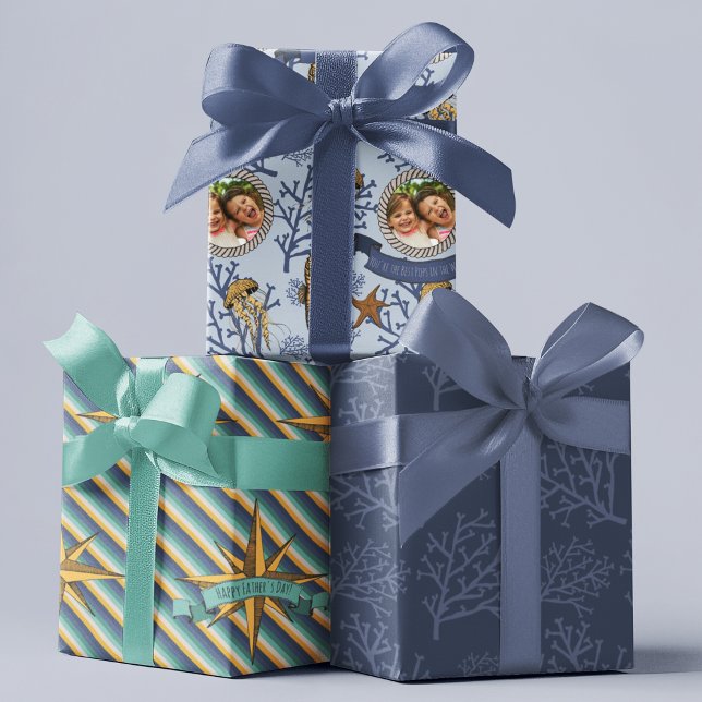 Papier à envelopper Feuille plate de 3 (Fun & Clasy Hand-drawn Seahorses, jellyfish, starfish, corals, Nautical Star. Custom Photo & Text.)