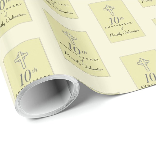 Papier Cadeau 10e anniversaire de la Croix du prêtre (Coin rond)